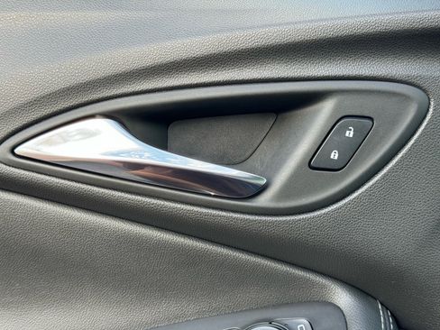 Used 2023 Buick Encore GX Preferred w/ Cold Weather Comfort Package image 18