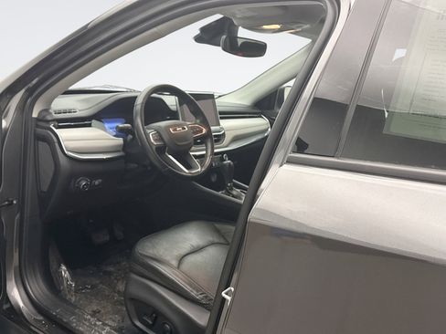 Used 2022 Jeep Compass Limited image 10