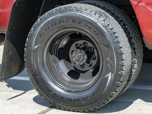 Used 2017 RAM 3500 Tradesman w/ Chrome Appearance Group image 47