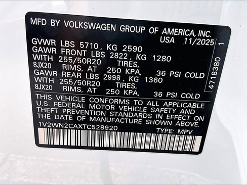 New 2026 Volkswagen Atlas SE image 18