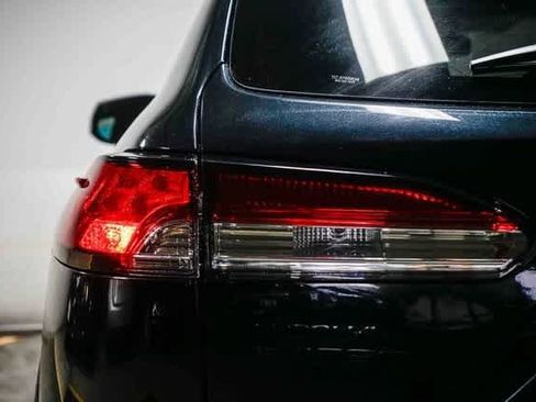 Certified 2022 Toyota Corolla Cross LE image 9