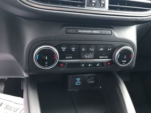 Used 2023 Ford Escape Active image 8