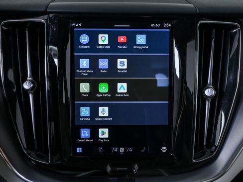 Used 2023 Volvo XC60 B5 Core w/ Climate Package image 15