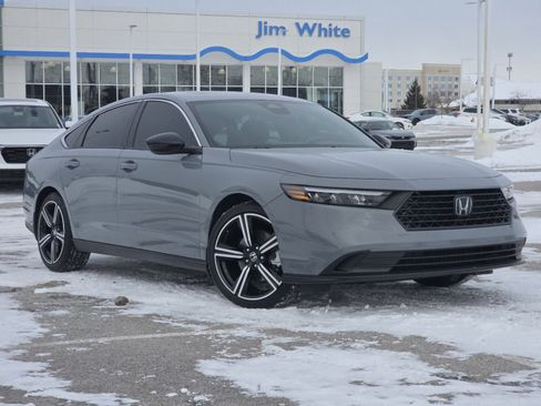 Certified 2023 Honda Accord Sport image 2