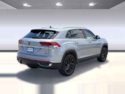 Used 2023 Volkswagen Atlas Cross Sport SE w/ Black Wheel Package AWD/4WD image 9