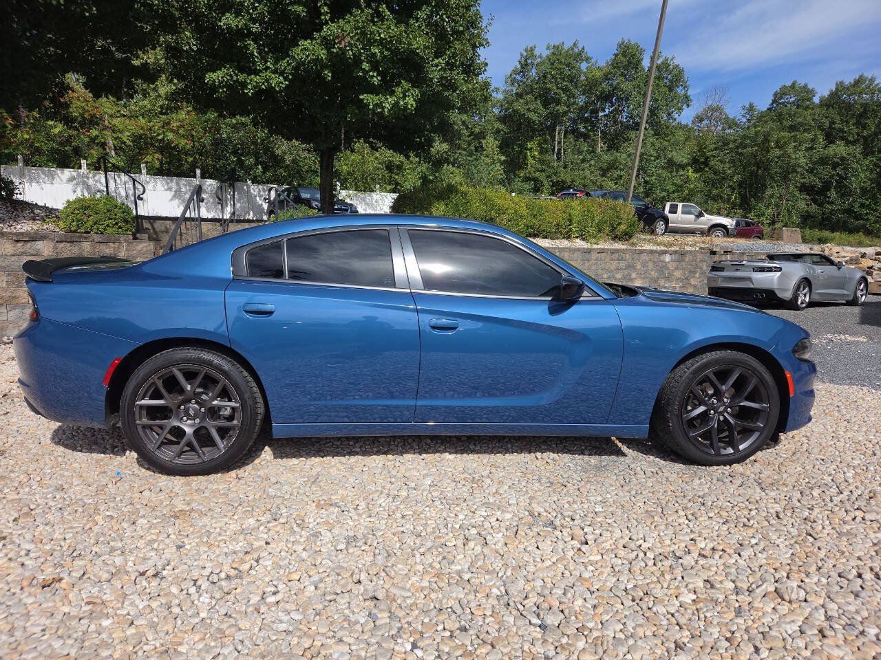 Used 2021 Dodge Charger SXT w/ Blacktop Package RWD image 10