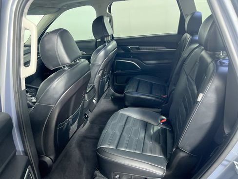 Used 2024 Kia Telluride SX Prestige w/ Towing Package AWD/4WD image 21