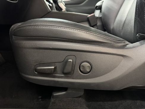 Used 2020 Hyundai Santa Fe SEL FWD image 14