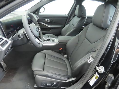 New 2026 BMW 330i Sedan w/ M Sport Package image 19