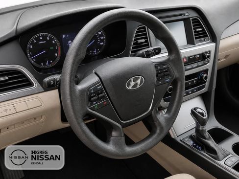 Used 2016 Hyundai Sonata SE FWD image 7