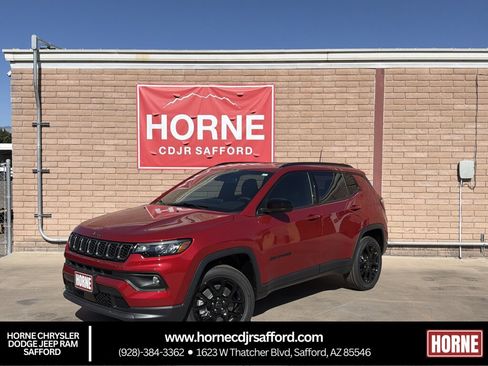 New 2026 Jeep Compass Latitude AWD/4WD image 1