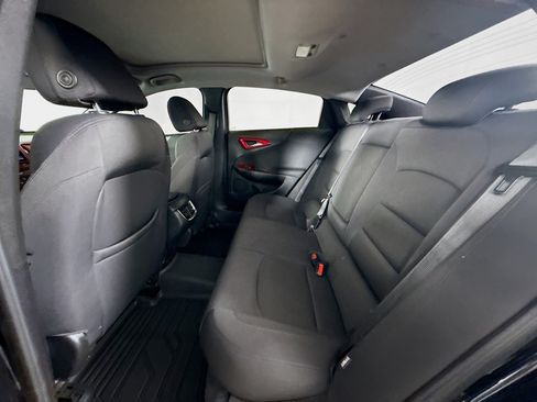 Used 2022 Chevrolet Malibu LT FWD image 29