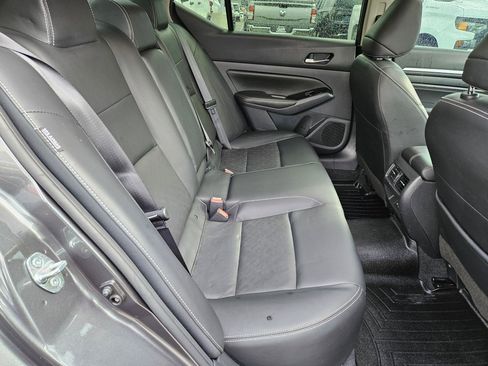 Used 2023 Nissan Altima 2.5 SL AWD/4WD image 44