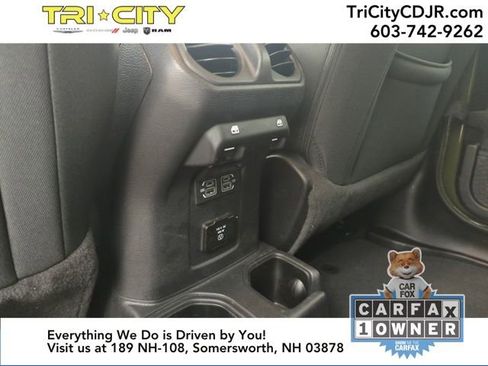 Used 2022 Jeep Wrangler Unlimited Sport S w/ Sun And Sound Package image 34