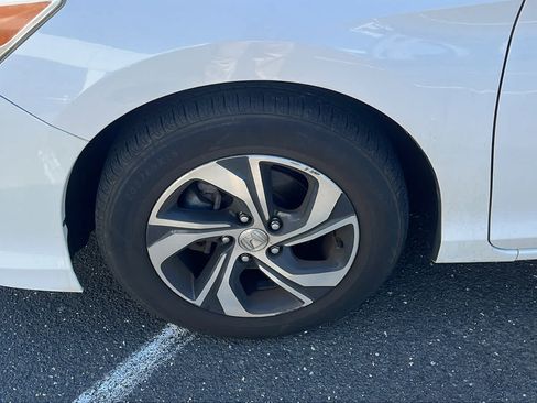 Used 2016 Honda Accord LX image 8