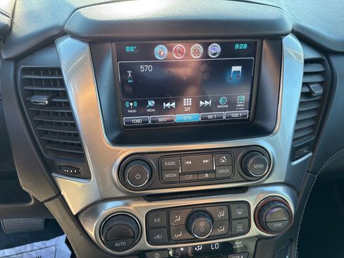 Used 2018 Chevrolet Tahoe LT image 24