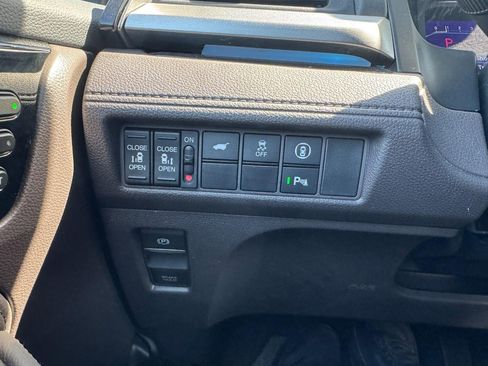 Certified 2023 Honda Odyssey Touring image 30