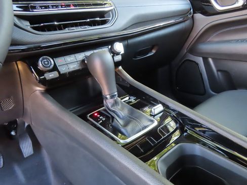 New 2026 Jeep Compass Latitude w/ Quick Order Package 29K image 6