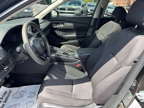 Used 2023 Honda Accord EX image 23