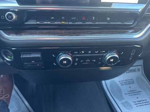 Used 2023 GMC Sierra 1500 Elevation image 17