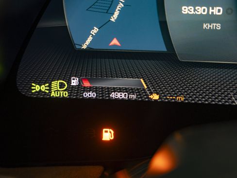 Used 2023 Ferrari Roma RWD image 36