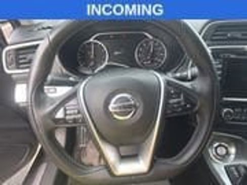 Used 2022 Nissan Maxima SV w/ Floor Mat Group FWD image 9
