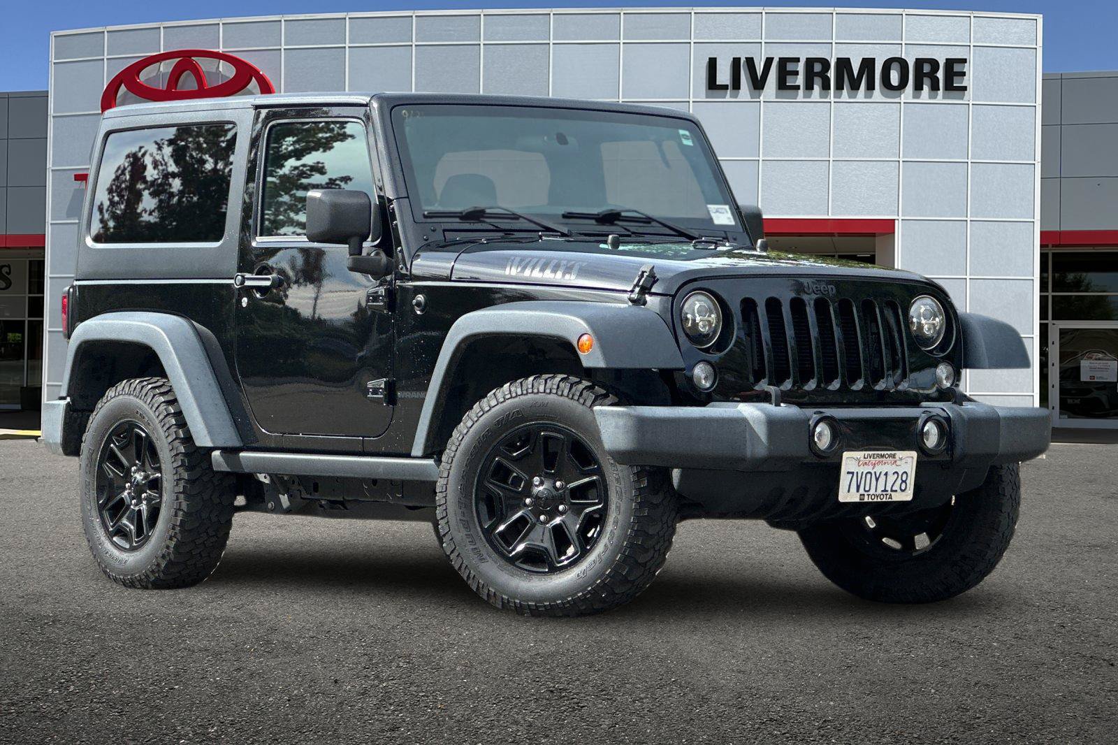 Used 2016 Jeep Wrangler Sport AWD/4WD image 2