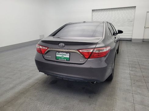 Used 2016 Toyota Camry SE image 7