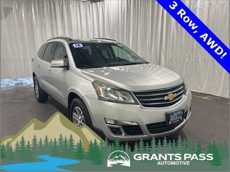 Used 2016 Chevrolet Traverse LT image 1