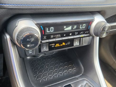 Used 2023 Toyota RAV4 SE w/ SE Grade Weather Package image 19