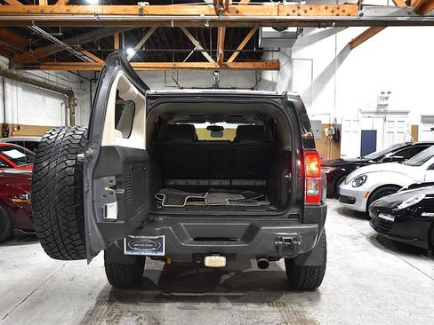 Used 2009 HUMMER H3 Luxury AWD/4WD image 32