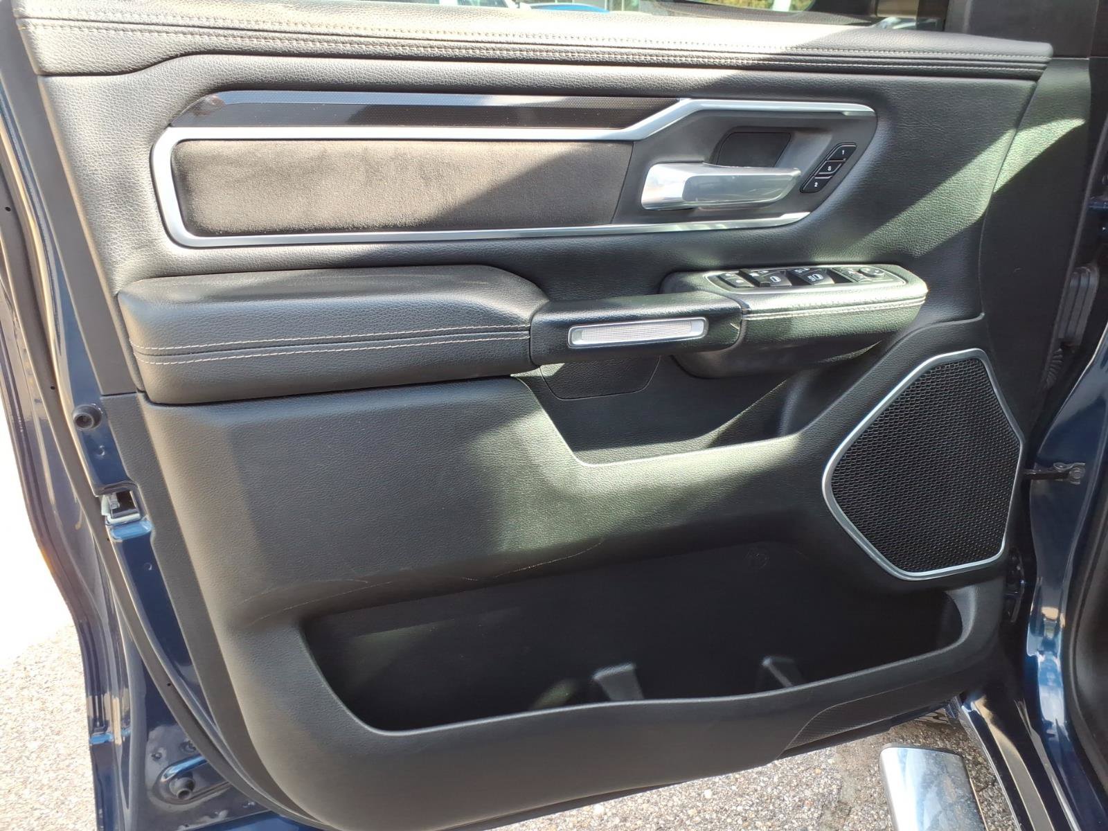 Used 2020 RAM 1500 Laramie w/ Sport Appearance Package AWD/4WD image 14