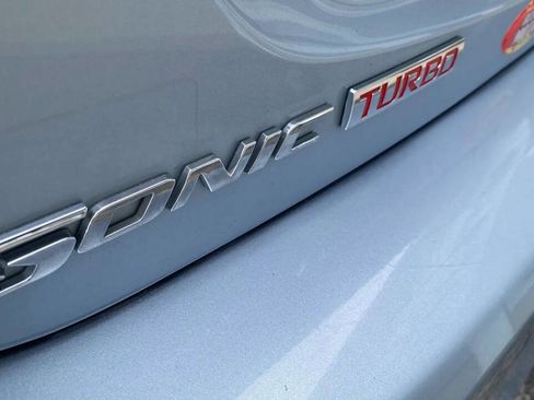 Used 2017 Chevrolet Sonic Premier FWD image 24