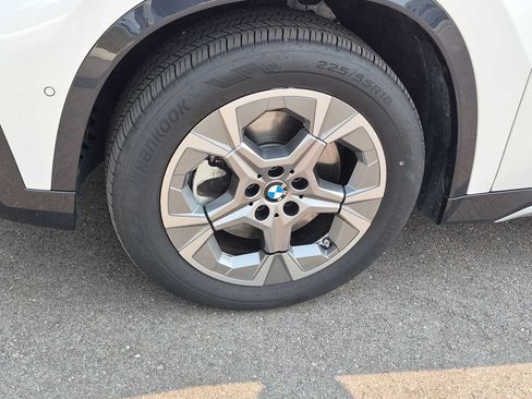 New 2026 BMW X1 xDrive28i AWD/4WD image 13