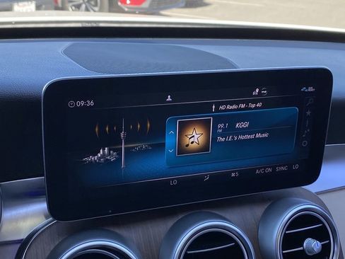 Used 2021 Mercedes-Benz C 300 4MATIC Sedan image 6