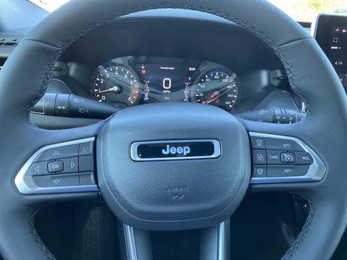New 2026 Jeep Compass Limited image 11