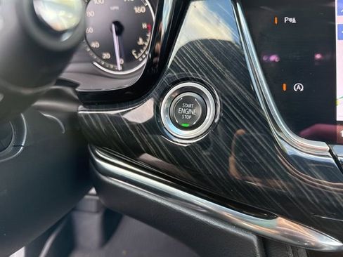 Used 2023 Cadillac XT6 Premium Luxury image 29