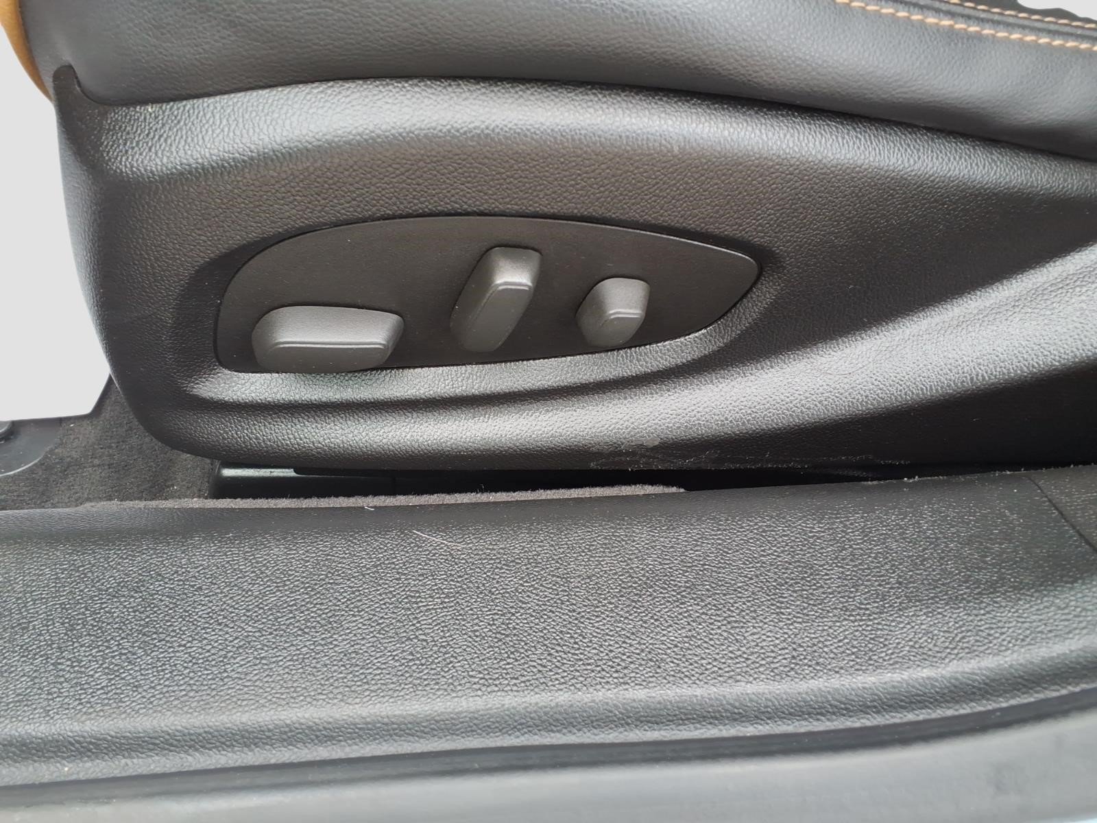 Used 2014 Chevrolet Impala LT w/ Premium Seating Package FWD image 15