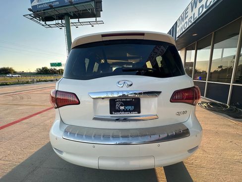 Used 2015 INFINITI QX80 Luxe w/ 22" Wheel Package image 4