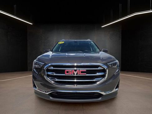 Used 2019 GMC Terrain SLT w/ Preferred Package FWD image 2