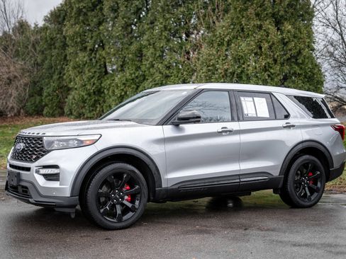 Used 2022 Ford Explorer ST w/ Equipment Group 401A image 8