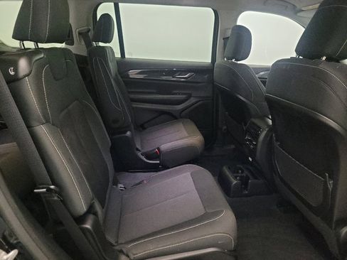 Used 2023 Jeep Grand Cherokee L Laredo w/ Luxury Tech Group I AWD/4WD image 19