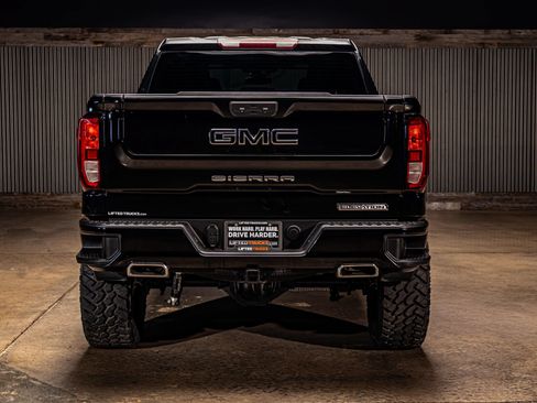 Used 2023 GMC Sierra 1500 Elevation AWD/4WD image 3