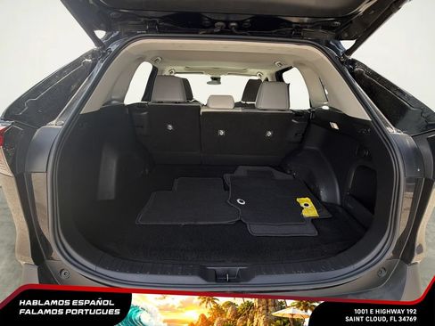 Used 2022 Toyota RAV4 XLE Premium AWD/4WD image 25