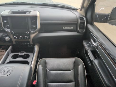 Used 2019 RAM 1500 Laramie image 28