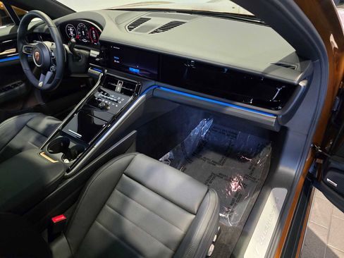 New 2026 Porsche Panamera 4 image 14