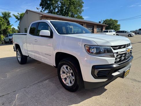 Used 2022 Chevrolet Colorado LT w/ Fleet Safety Package RWD image 3