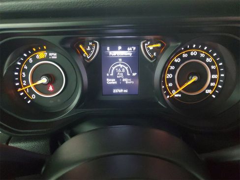 Used 2024 Jeep Wrangler Sport image 16