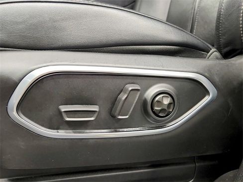 Used 2024 Jeep Wagoneer L Series II w/ Flexible Seating Group image 28