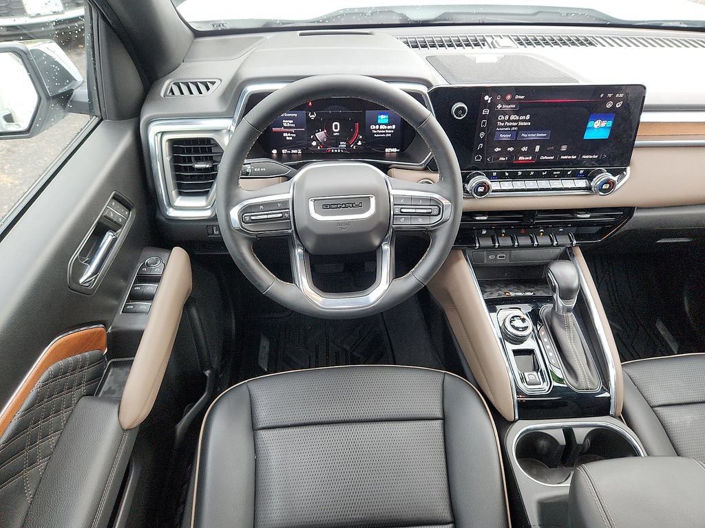 Used 2023 GMC Canyon Denali AWD/4WD image 11